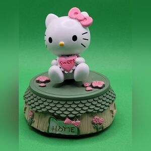 Hello kitty rotating music box
